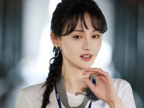 郑爽吃瓜娱乐圈